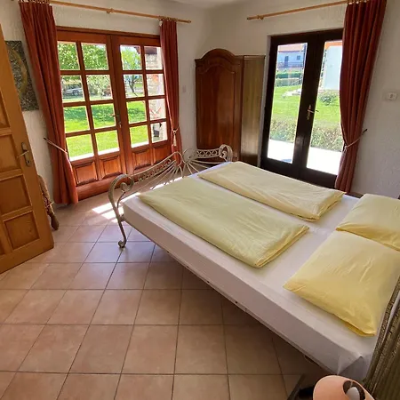 Linet Holiday home