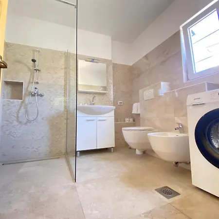 بيت للعطل Linet